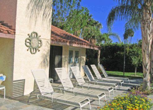 פאלם ספרינגס Triangle Inn Clothing Optional Resort For Men מראה חיצוני תמונה