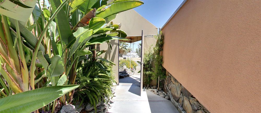 פאלם ספרינגס Triangle Inn Clothing Optional Resort For Men מראה חיצוני תמונה